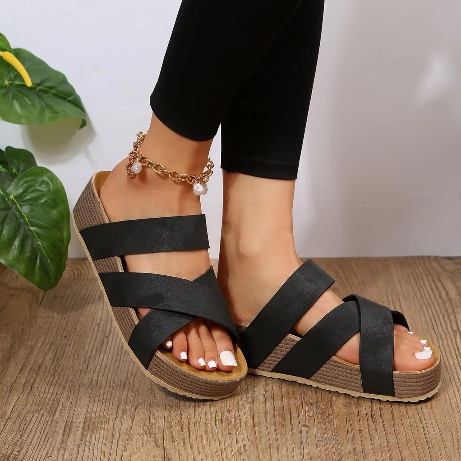 Women's Hollow Wedge Sandals Comfortable Lightweight Cross-strap Woven Texture Beach Slippers Casual Gaiden Slingback Sandal Casual Outings Beach Visits Outdoor Festivals Casual Workplace Shoes